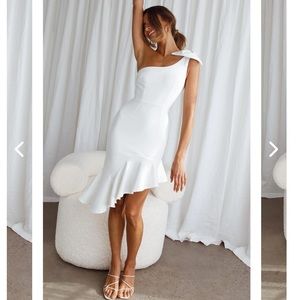 Selfie Leslie White Dress